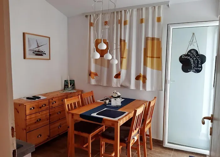 Trstenica-one Bedroom With Balcony And Sea View G Orebić